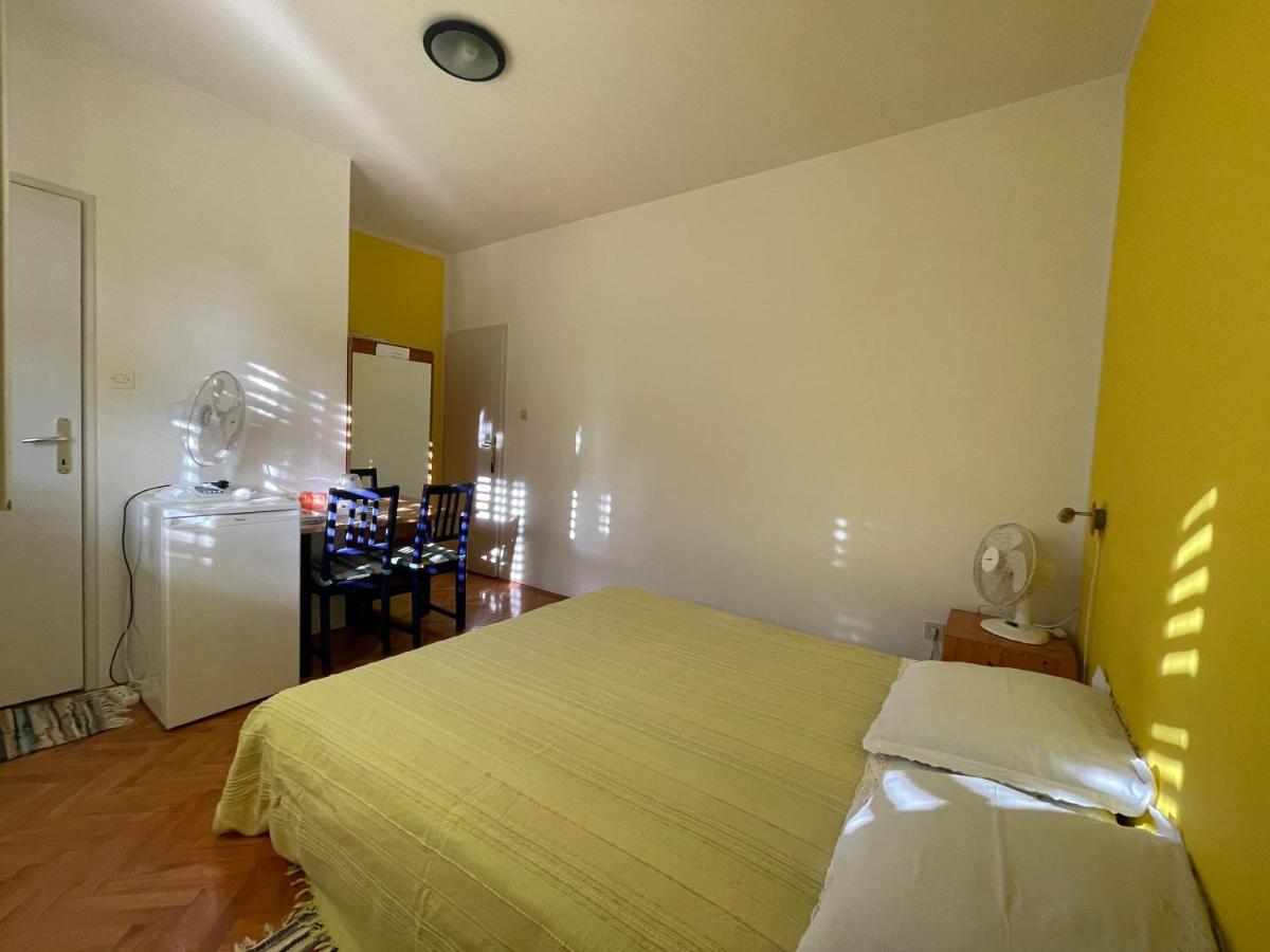 Hvar Guesthouse - Double Bedroom With Private Bathroom Jelsa  Exterior photo