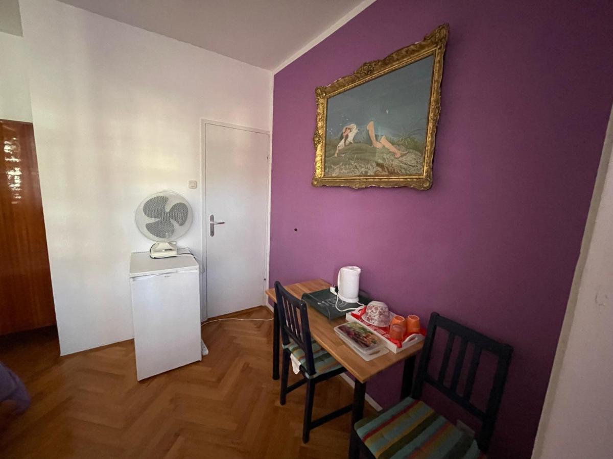 Hvar Guesthouse - Double Bedroom With Private Bathroom Jelsa  Exterior photo